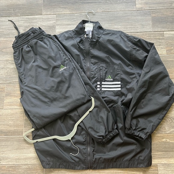 Men’s Adidas warm up suit - Picture 2 of 11